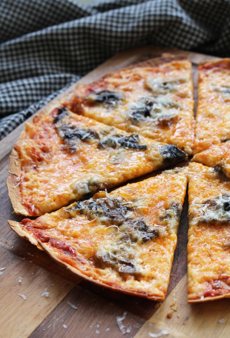 Pizza na churrasqueira gourmet